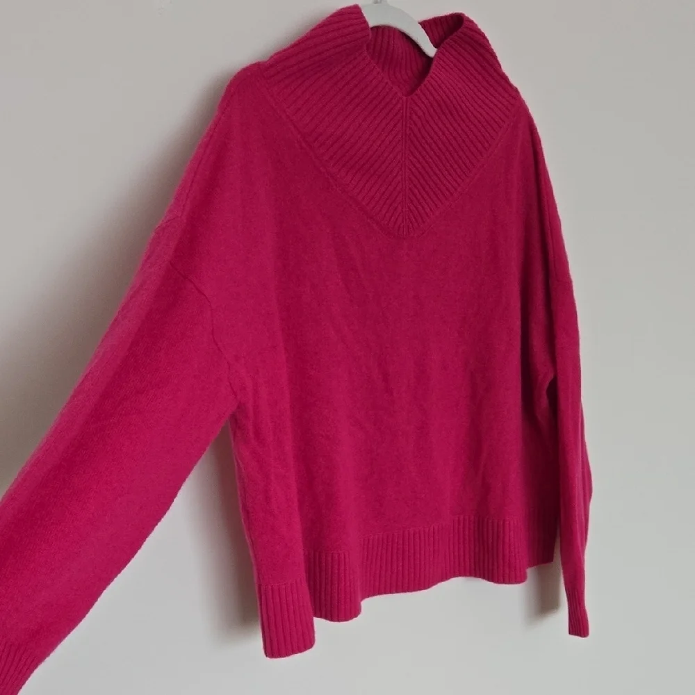 Anthropologie Maeve Fuchsia Pink 100% Cashmere Sweater V neck Cozy Comfy Size XL - Picture 2 of 5